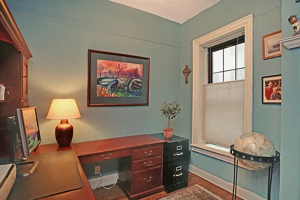 Sold by Corcoran | media 19