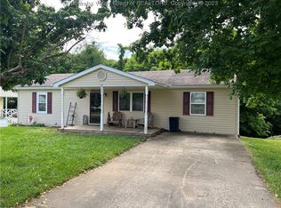 220 Joan Pl, New Haven, WV 25265