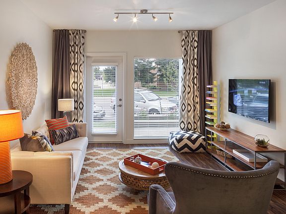 5th image of 600 Longs Peak Ave APT 206