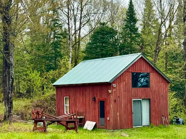 98 Gore Road, Pittsburg, NH 03592
