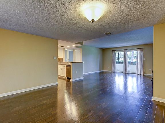 4th image of 13602 S Village Dr #1111