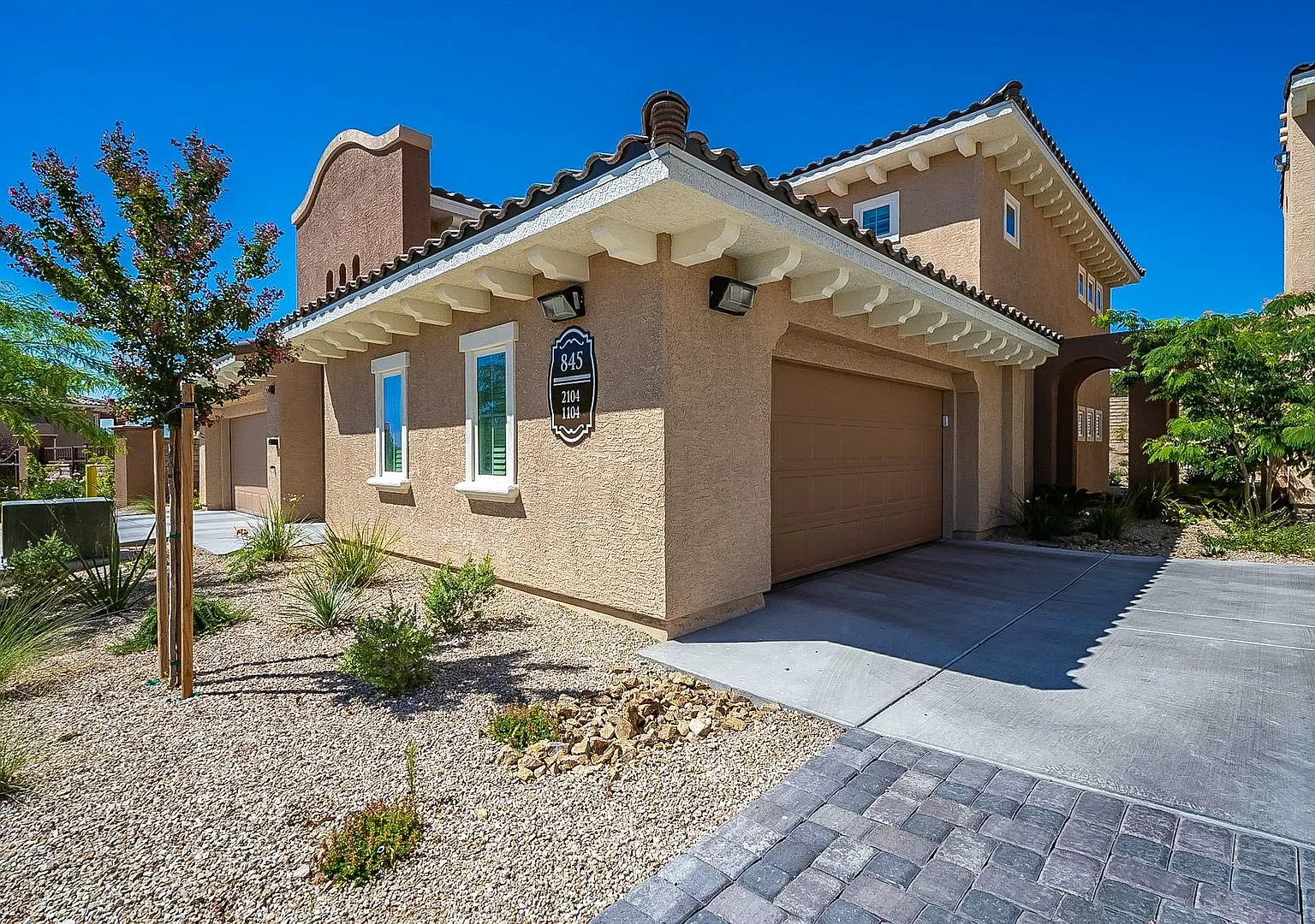 Beautiful Summerlin Home Located In The Gated Community Of Paseos! — Photo 3