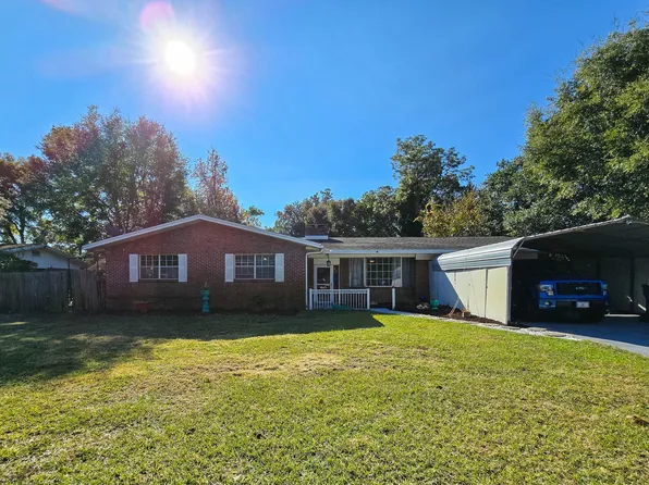 40 Maple Ave, Shalimar, FL 32579