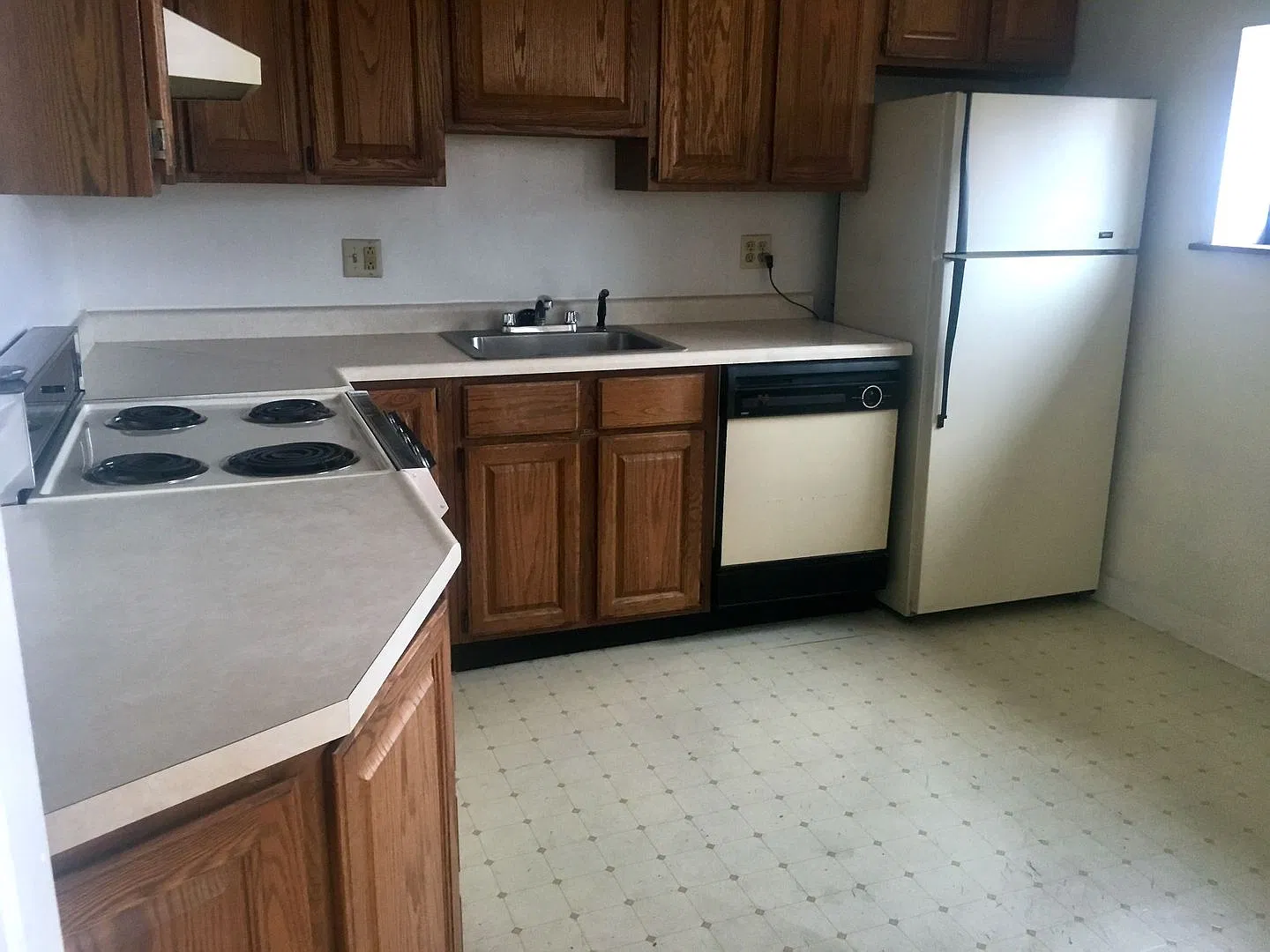 Spacious Apartments in Friendship * Pet Friendly * Available Now * Open Floor plans * Beautiful R... — Photo 4