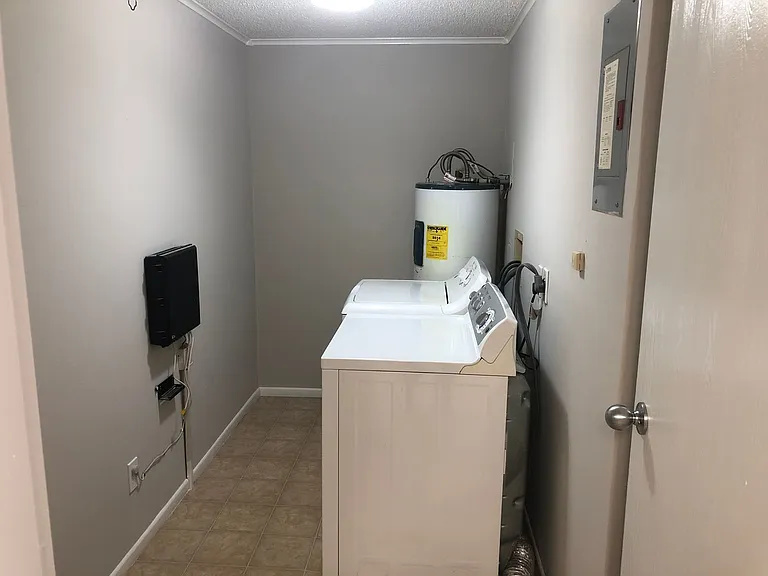 Poplar Ridge Apartments — Photo 46
