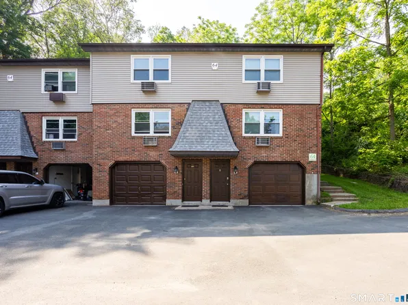 64 Nutmeg Dr APT B, Meriden, CT 06451