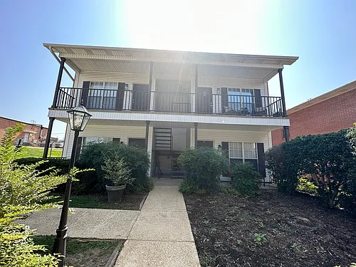 313 E Lampkin St Photo 1