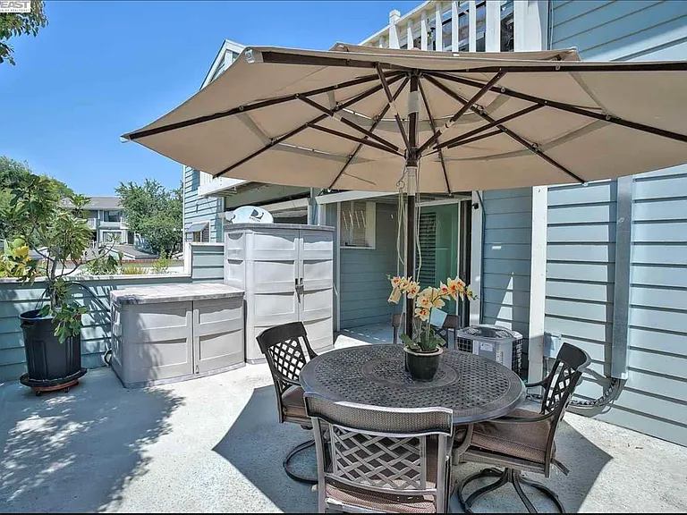 37155 Aspenwood Cmn #105 — Photo 7
