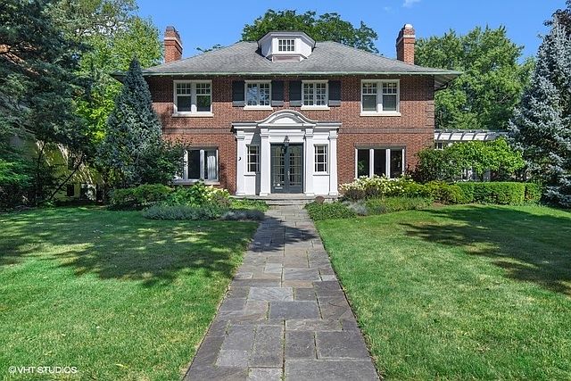 1st image of 300 Linden Ave