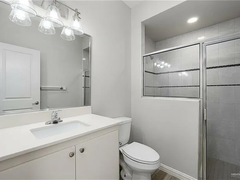 2100 Taft St #4 — Photo 6