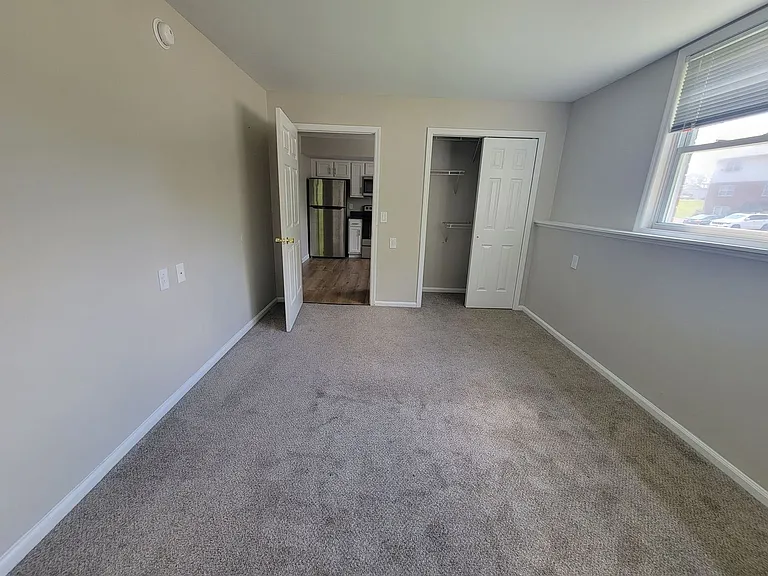 Country Gardens Apartments — Photo 35
