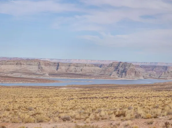 278 Padre Canyon Dr, Page, AZ 86040