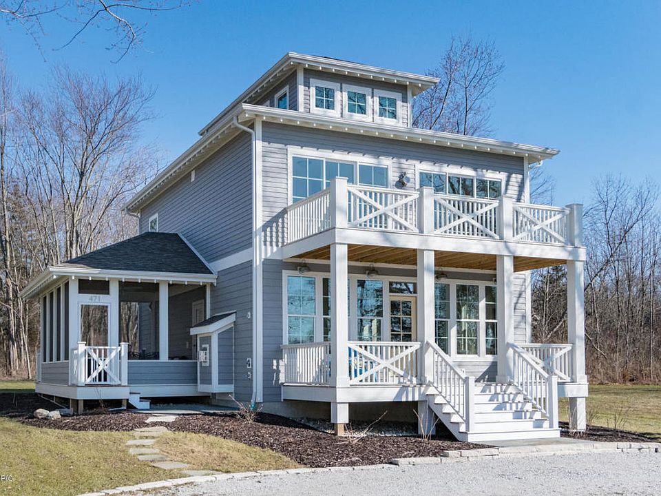 1st image of 471 Lakeshore Dr