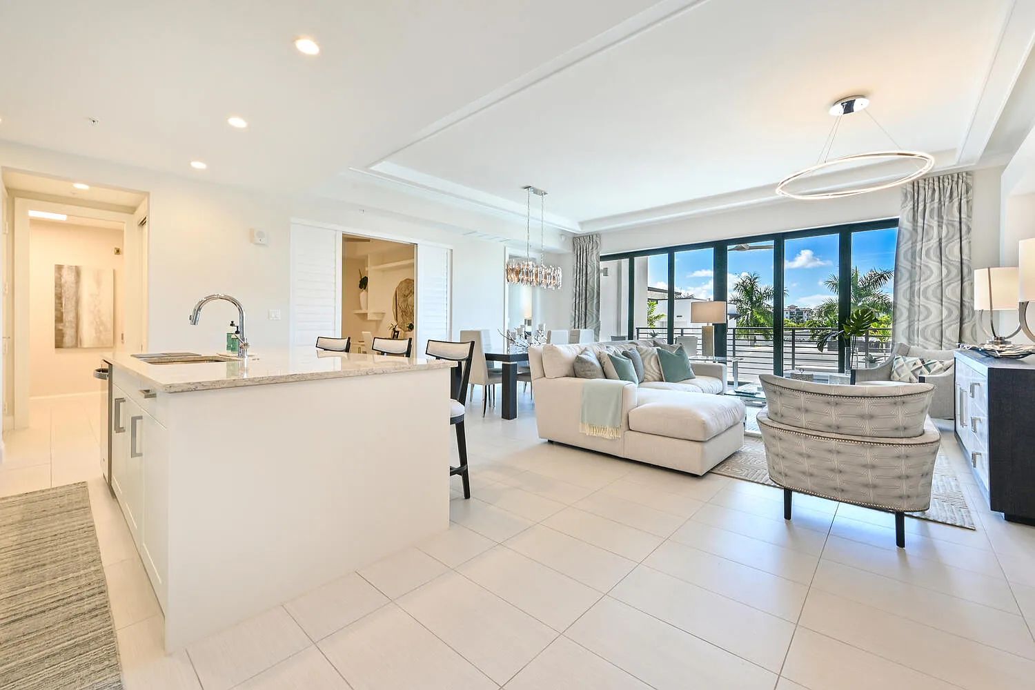 2 bed, 1561 sqft, $7,000 — Photo 2