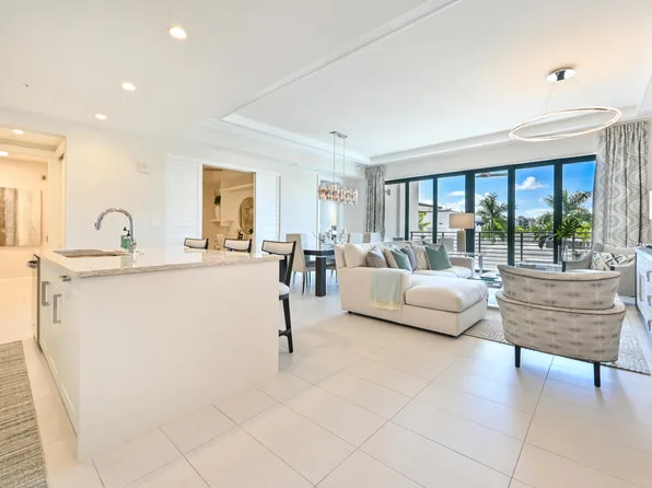 1111 Central Ave, Naples, FL