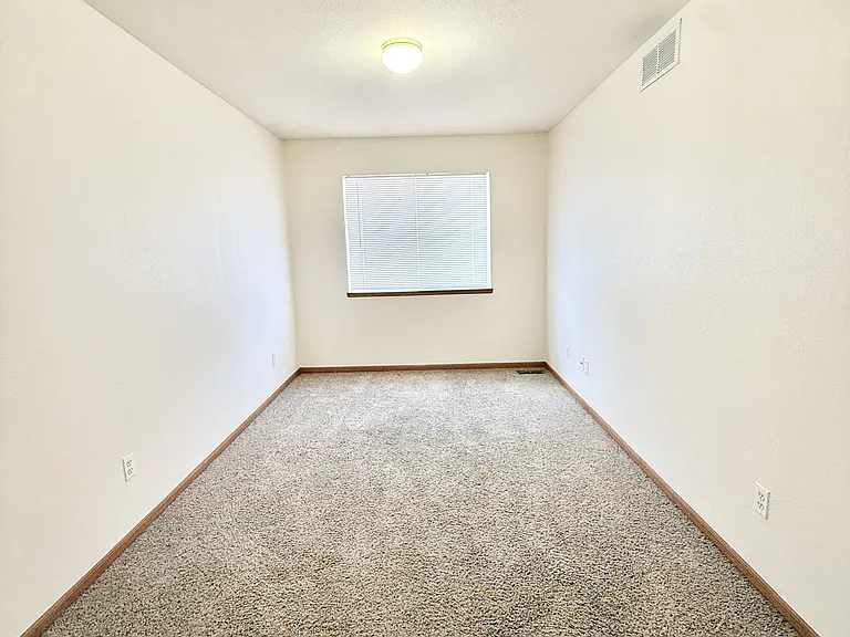 1637 Westbridge Dr #1 — Photo 9