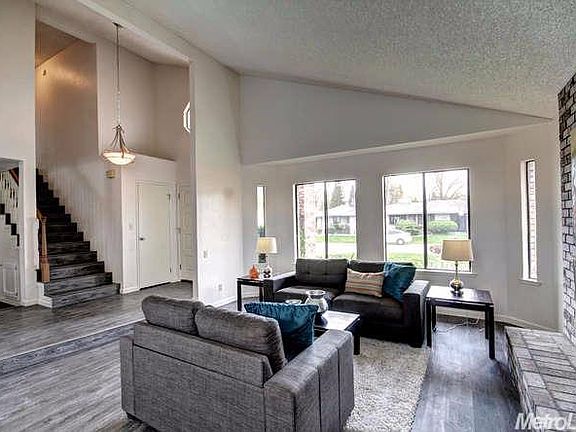 4th image of 9105 Promontory Way