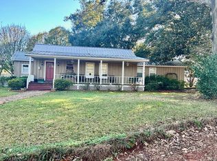 201 Smith Lake Rd, San Augustine, TX 75972