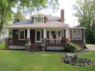 6911 Delmur Dr, Independence, OH 44131