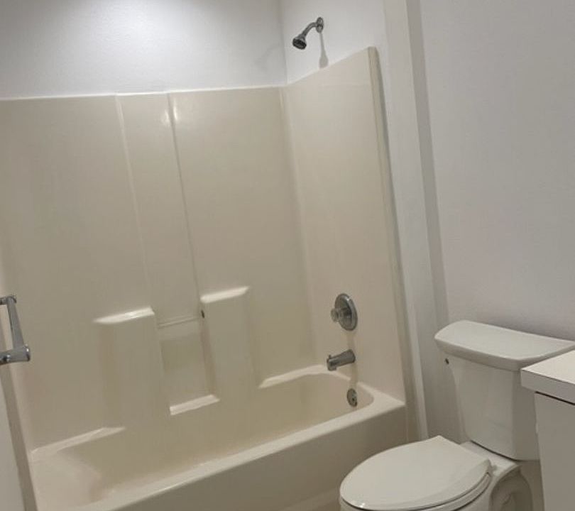 1st image of 650 Central Ave APT 10