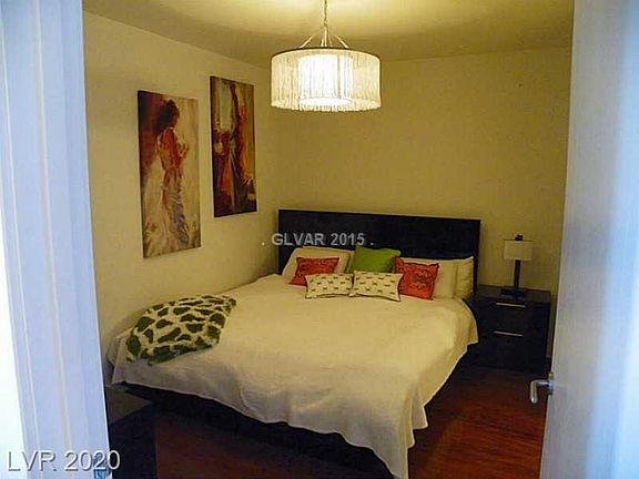 3rd image of 4575 Dean Martin Dr Unit 1010