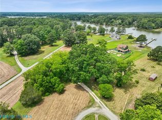 1458 New Point Comfort Hwy, Mathews, VA 23109
