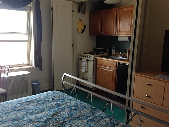 4th image of 1028 E Juneau Ave APT 819