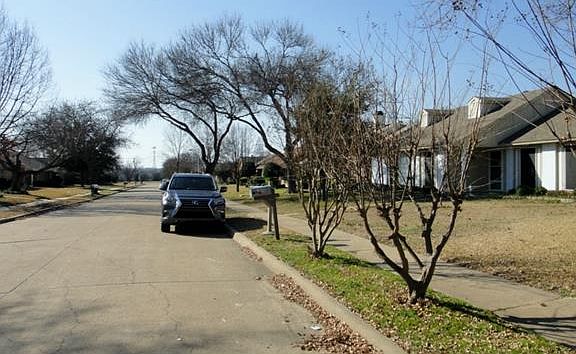 5th image of 1835 Robert Jones Dr