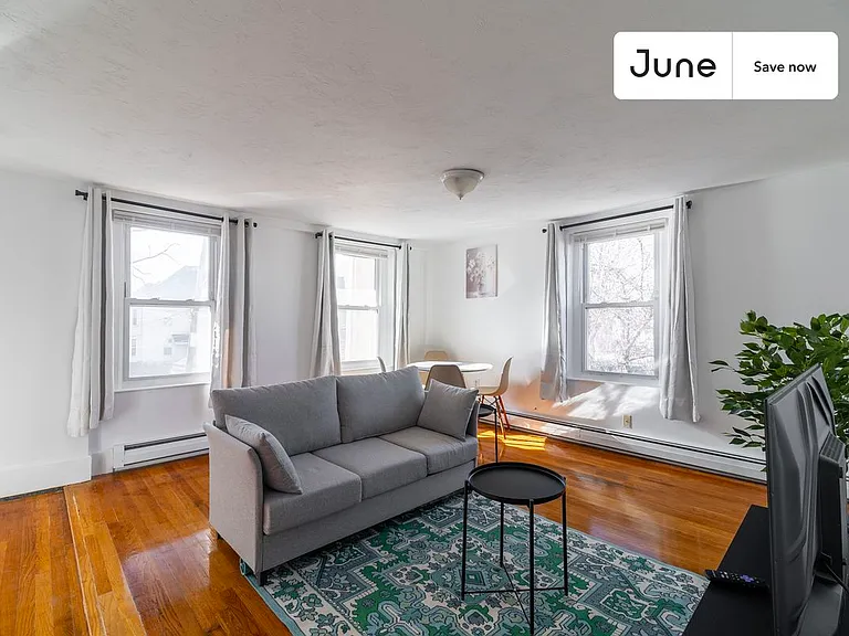 14 Bacon St — Photo 5