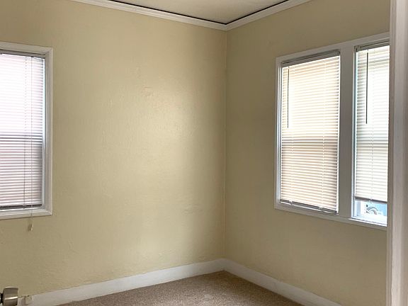 3rd image of 605 S Catalina Ave APT A2