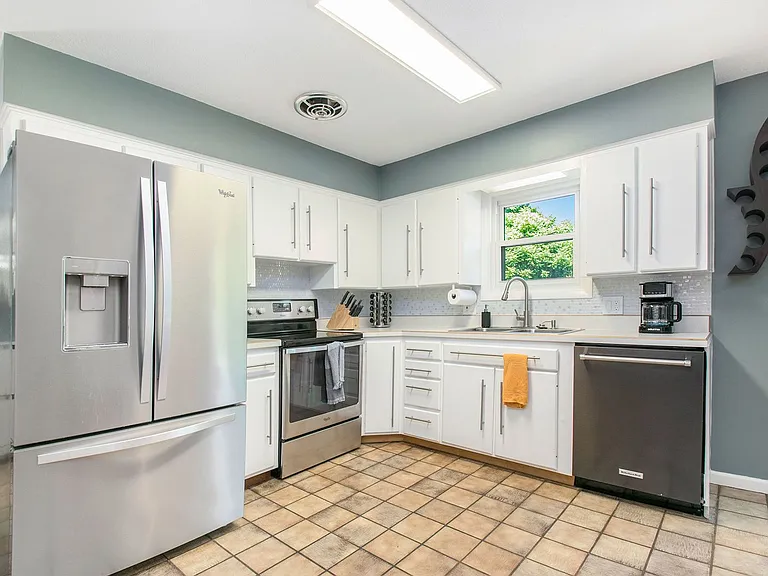 2601 Paulmar Ave — Photo 6
