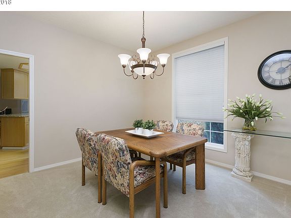 5th image of 3400 SE Balboa Dr