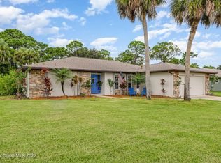 2279 Woodlawn Cir, Melbourne, FL 32934