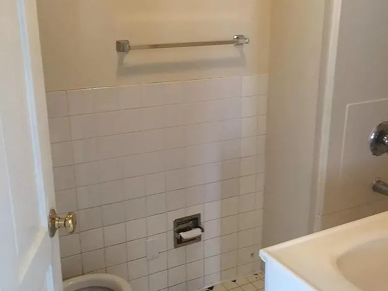 76-78 Marble Ave — Photo 13