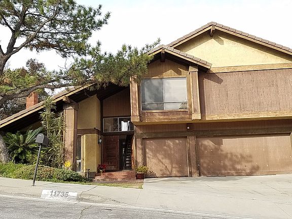 2nd image of 11735 Sierra Sky Dr