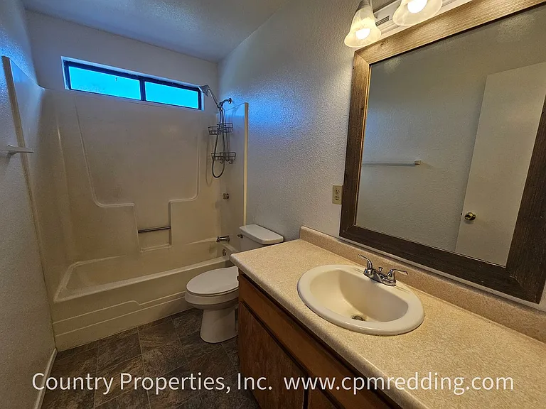 19746 Brokeoff Mountain Pl — Photo 16