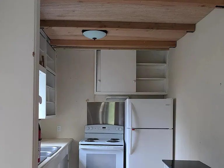 15 Clinton St — Photo 1