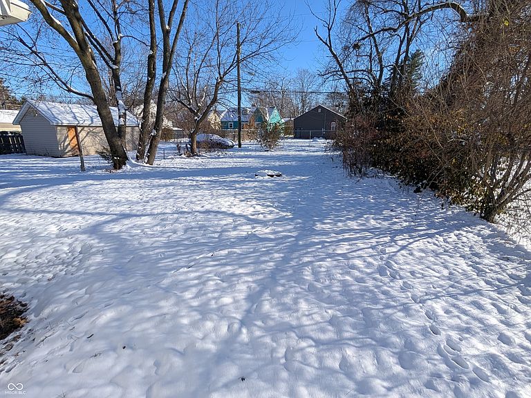 Listing photo 4