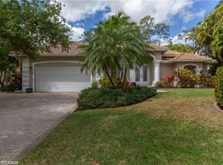 6091 Cypress Hollow Way, Naples, FL 34109