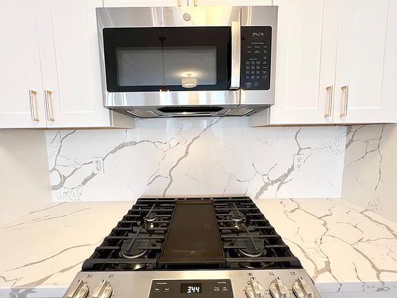 5th image of 3864 California St #7