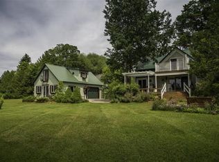863 4th St, Charlevoix, MI 49720