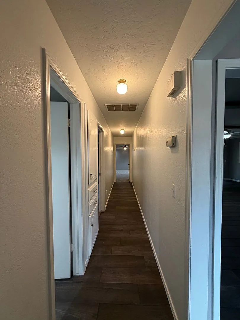Newly Updated - Granite Counters - 4 Bd/3 Ba - Spacious — Photo 4