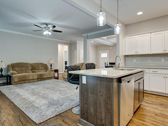 4th image of 1115 Dearing Downs Dr