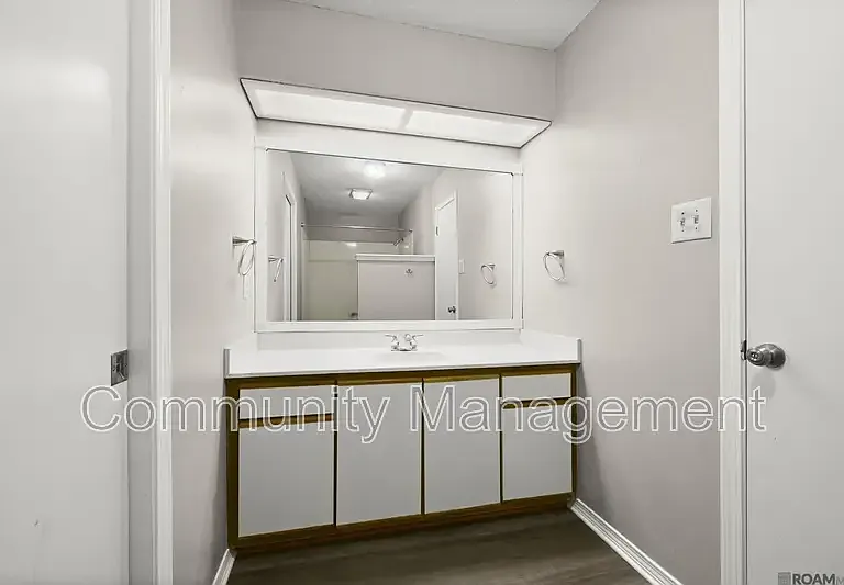 5141 Butter Creek Ln #208 — Photo 11