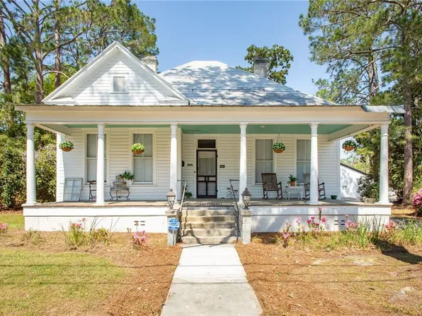 1261 Grove Ave, Waycross, GA 31501