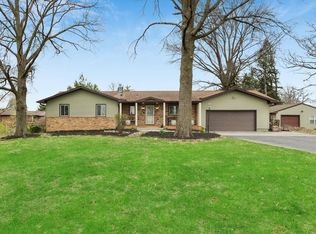 11755 Coon Hunters Rd, Blue Grass, IA