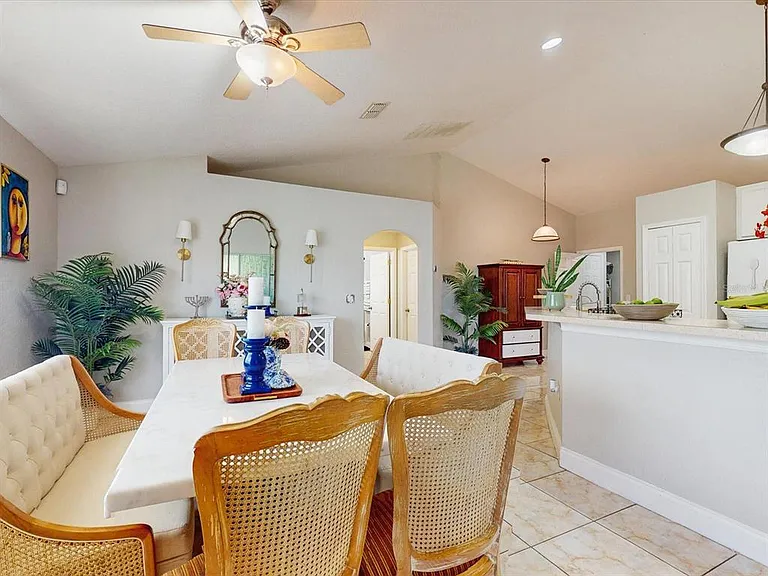 411 Mallard Way — Photo 8