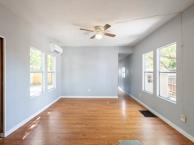 4235 Memphis Ave — Photo 19