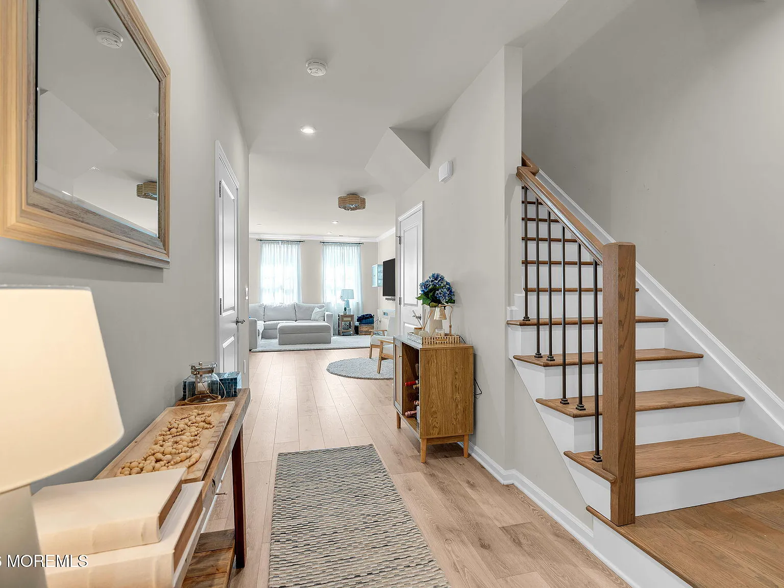 3 bed, 2.5 bath, 1712 sqft, $3,900 — Photo 3
