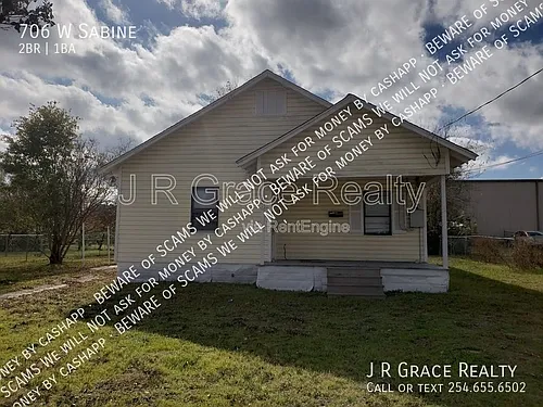 706 W Sabine St Photo 1